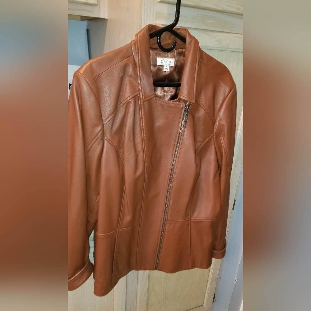 Ladies Tan/Brown Leather Jacket